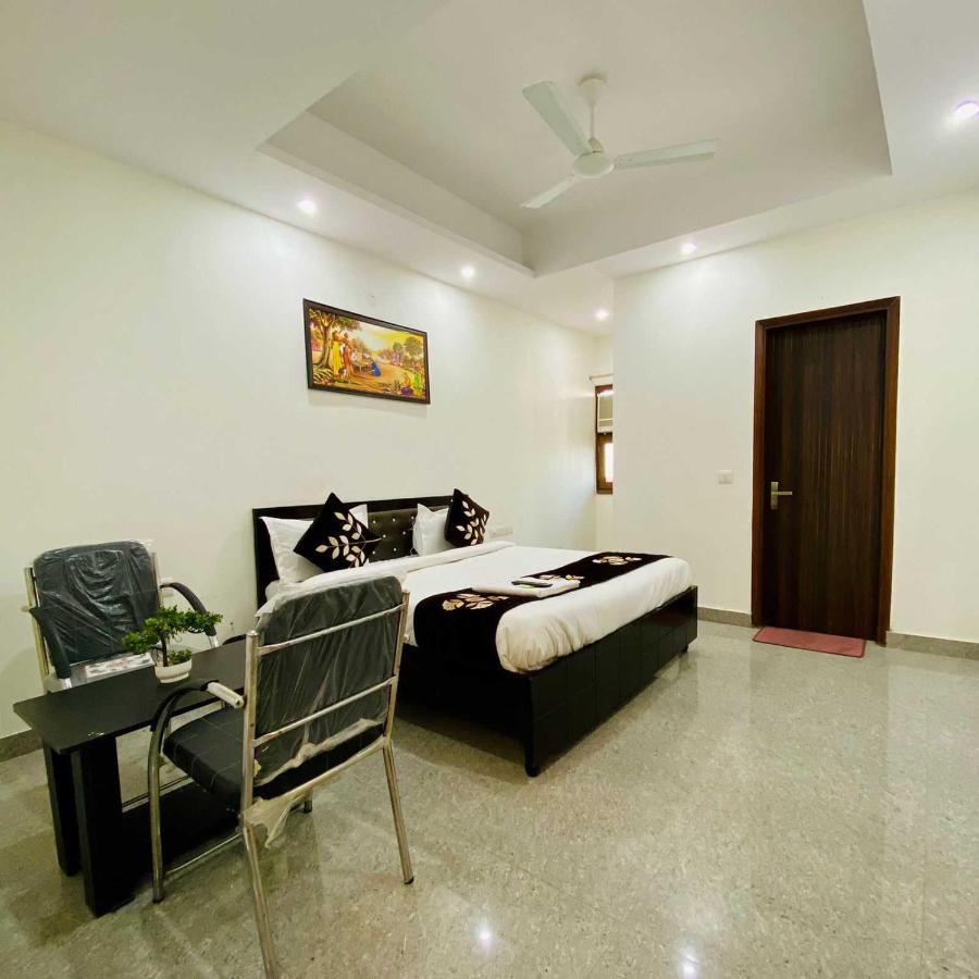 Hotel O K R Resdiancy Near Botanic Garden Of Indian Republic โนอิดา ภายนอก รูปภาพ